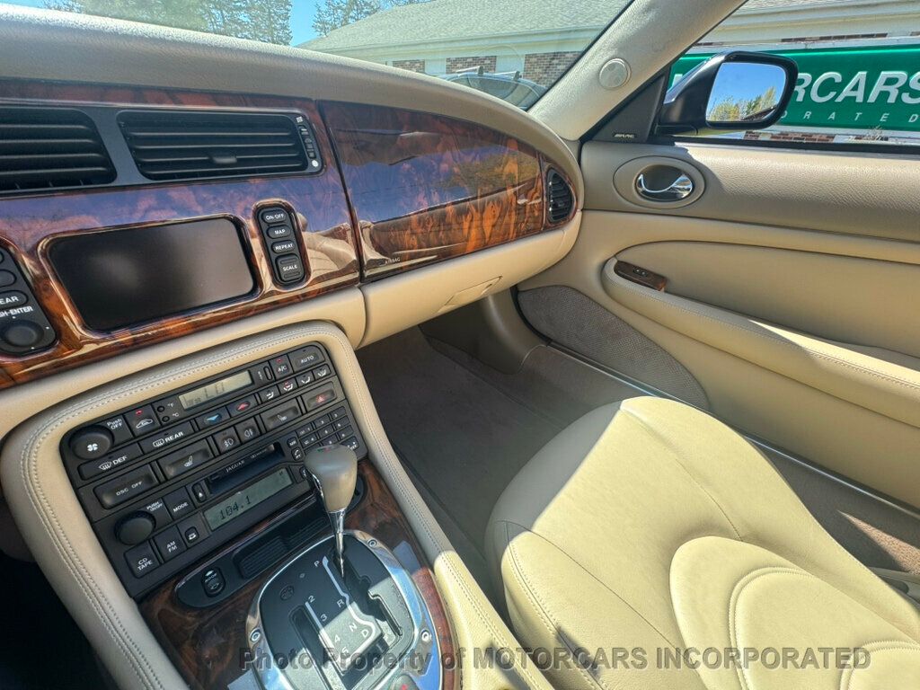 2006 Jaguar XK8 2dr Convertible XKR - 23018712 - 21