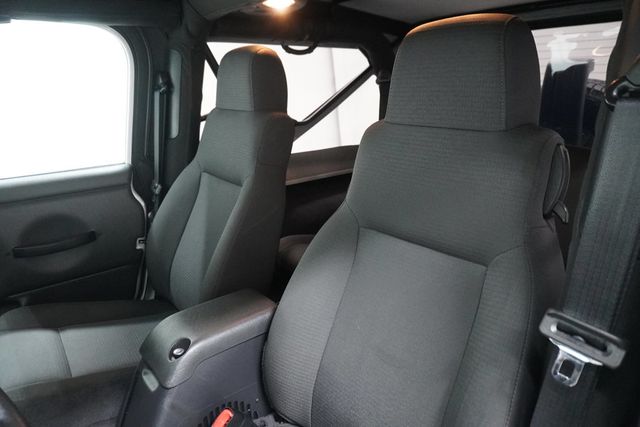 2006 Jeep Wrangler 2dr Unlimited LWB - 22961793 - 6