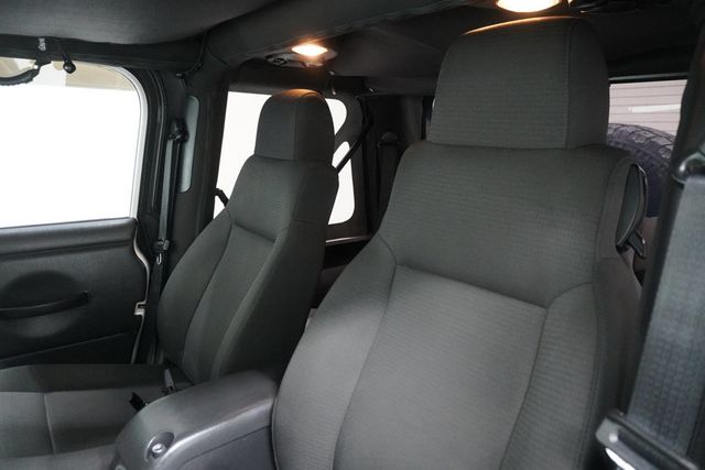 2006 Jeep Wrangler 2dr X - 22998469 - 13