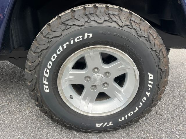 2006 Jeep Wrangler Final Year LJ 2 door Unlimited Hard top 4.0L 4x4 - 23005238 - 24