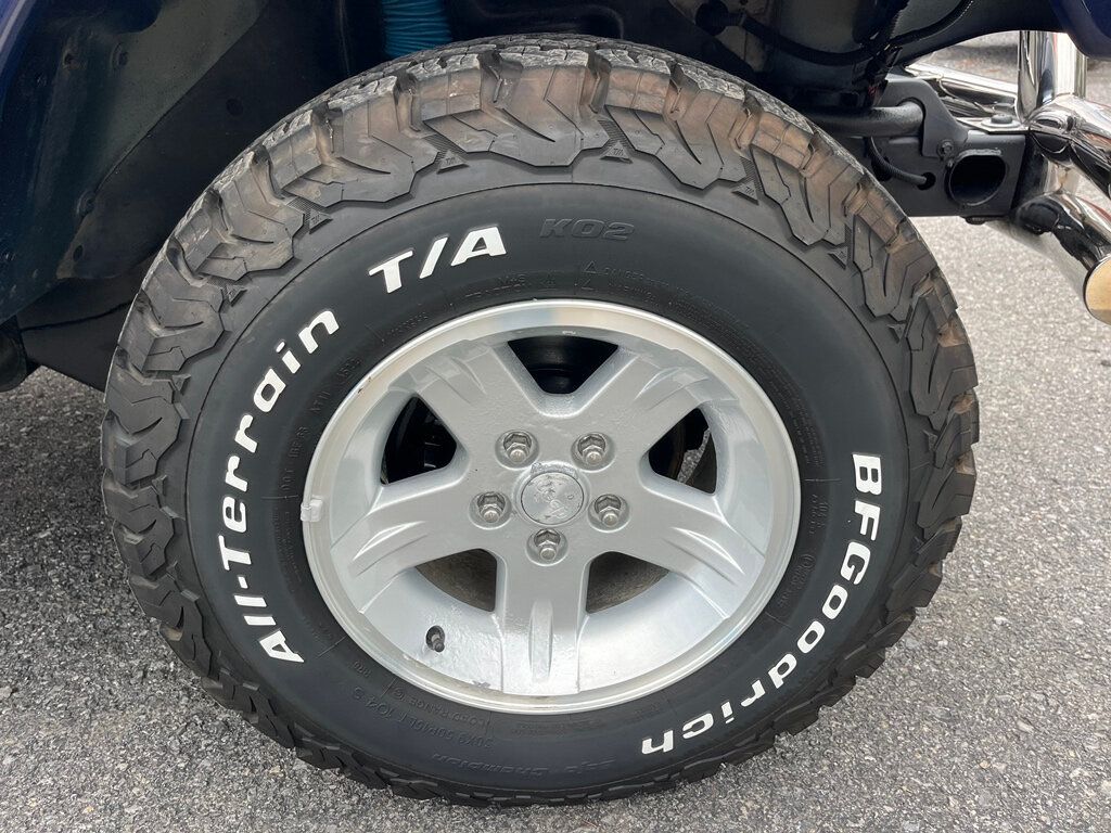 2006 Jeep Wrangler Final Year LJ 2 door Unlimited Hard top 4.0L 4x4 - 23005238 - 27