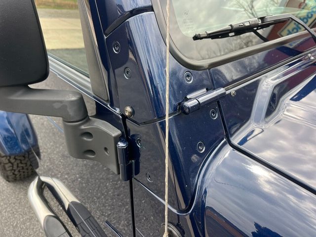 2006 Jeep Wrangler Final Year LJ 2 door Unlimited Hard top 4.0L 4x4 - 23005238 - 33