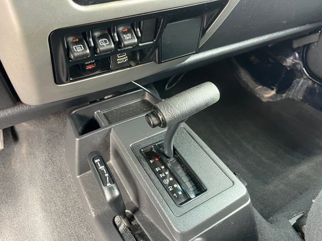 2006 Jeep Wrangler Final Year LJ 2 door Unlimited Hard top 4.0L 4x4 - 23005238 - 45