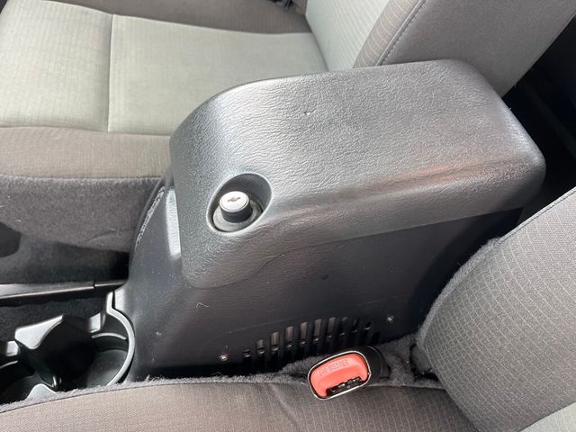 2006 Jeep Wrangler Final Year LJ 2 door Unlimited Hard top 4.0L 4x4 - 23005238 - 46