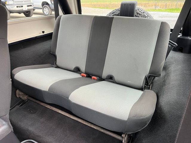 2006 Jeep Wrangler Final Year LJ 2 door Unlimited Hard top 4.0L 4x4 - 23005238 - 51