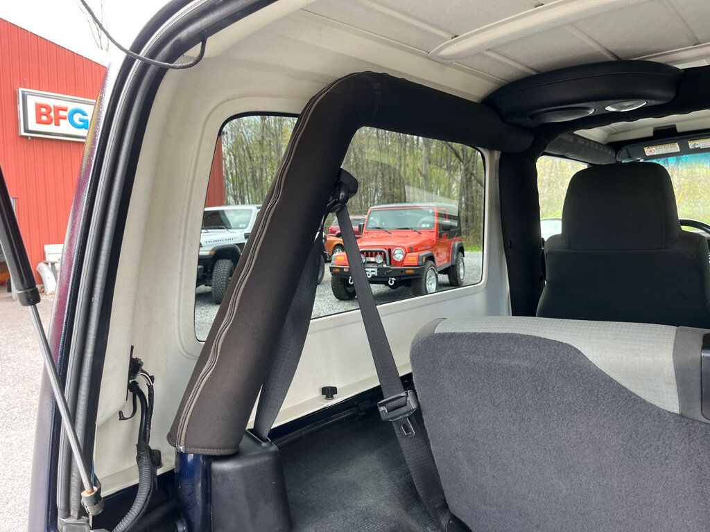 2006 Jeep Wrangler Final Year LJ 2 door Unlimited Hard top 4.0L 4x4 - 23005238 - 56