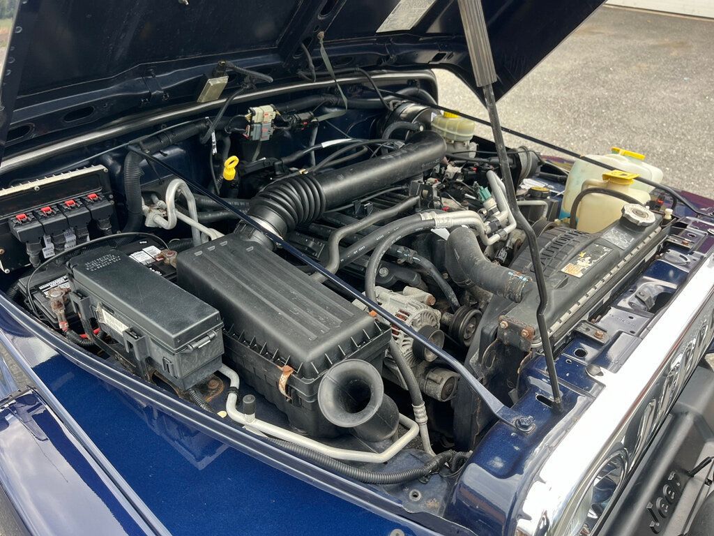 2006 Jeep Wrangler Final Year LJ 2 door Unlimited Hard top 4.0L 4x4 - 23005238 - 70