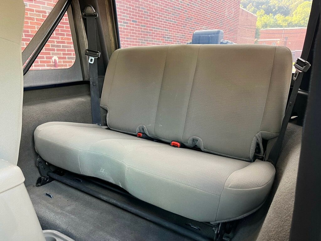 2006 Jeep Wrangler TJ photo 30