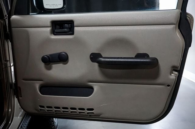 2006 Jeep Wrangler *Rubicon LWB 4x4* *West Coast Jeep* *Rust-Free* - 23017177 - 33