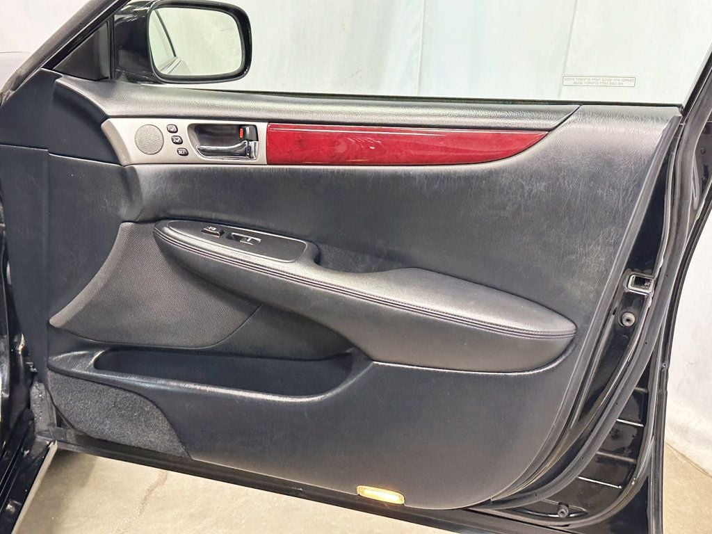 2006 Lexus ES 330 4dr Sedan - 23037049 - 19