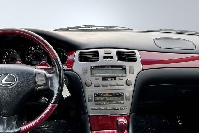2006 Lexus ES 330 4dr Sedan - 23090952 - 22