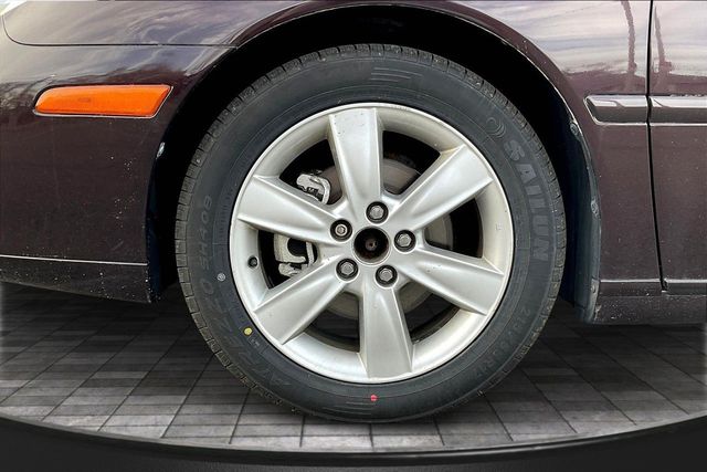 2006 Lexus ES 330 4dr Sedan - 23090952 - 32