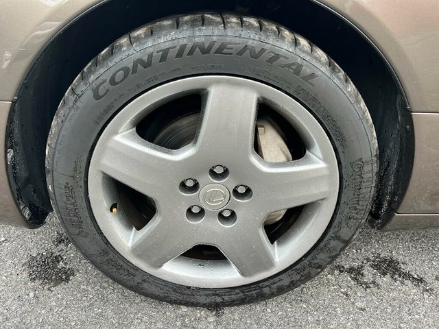 2006 Lexus LS 430 1-Owner Rust Free Garage Kept The Ultimate Road Car - 23035684 - 12