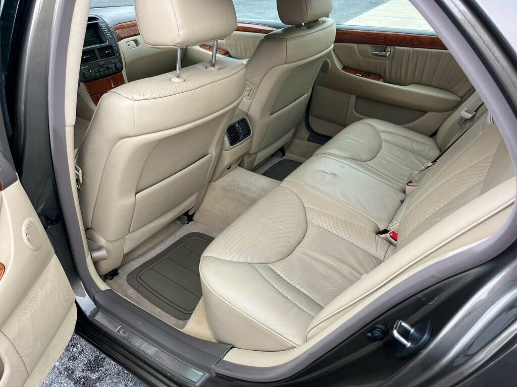 2006 Lexus LS 430 1-Owner Rust Free Garage Kept The Ultimate Road Car - 23035684 - 19