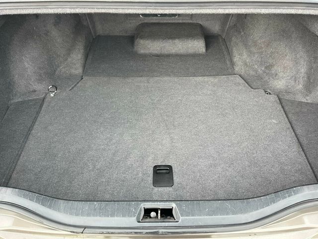 2006 Lexus LS 430 1-Owner Rust Free Garage Kept The Ultimate Road Car - 23035684 - 25