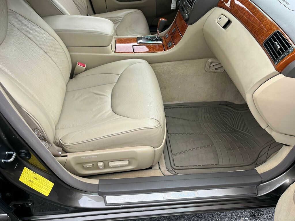 2006 Lexus LS 430 1-Owner Rust Free Garage Kept The Ultimate Road Car - 23035684 - 32