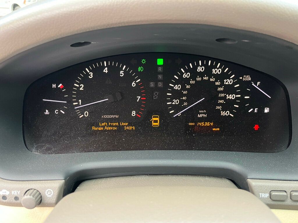 2006 Lexus LS 430 1-Owner Rust Free Garage Kept The Ultimate Road Car - 23035684 - 38