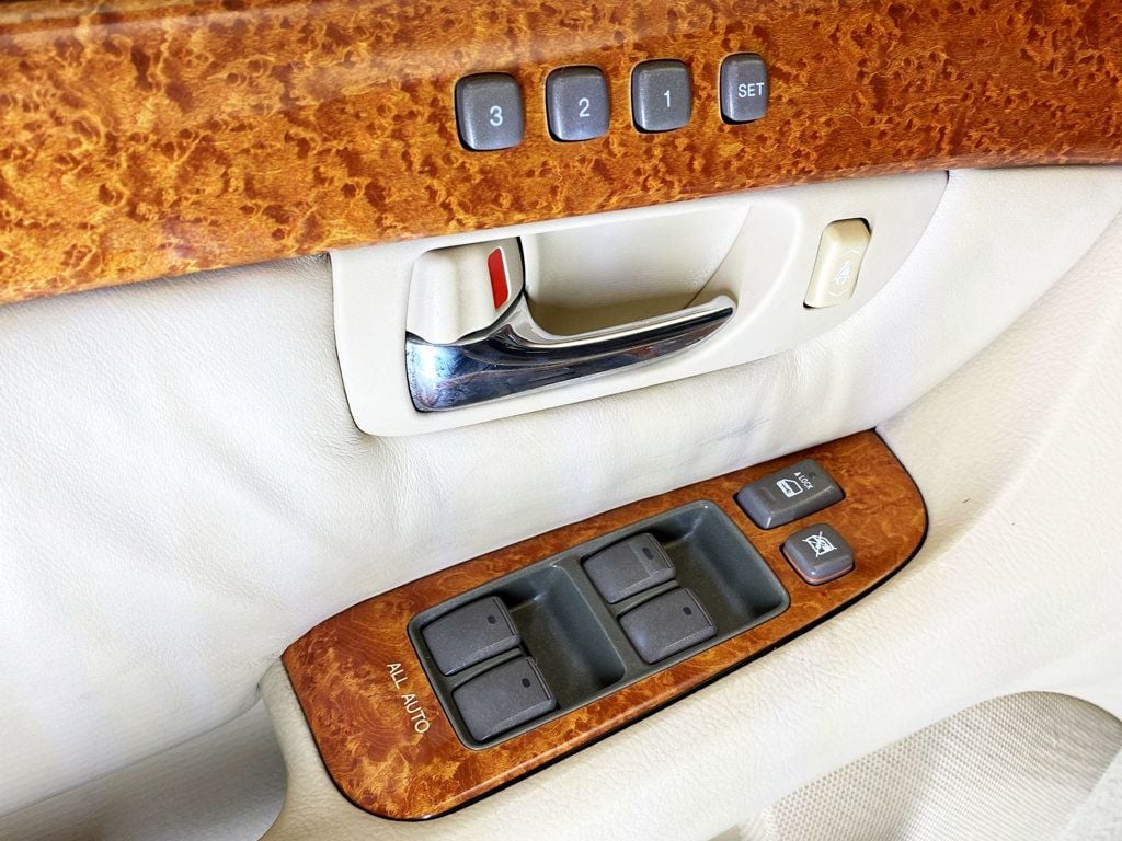 2006 Lexus LS 430 4dr Sedan - 22909741 - 15