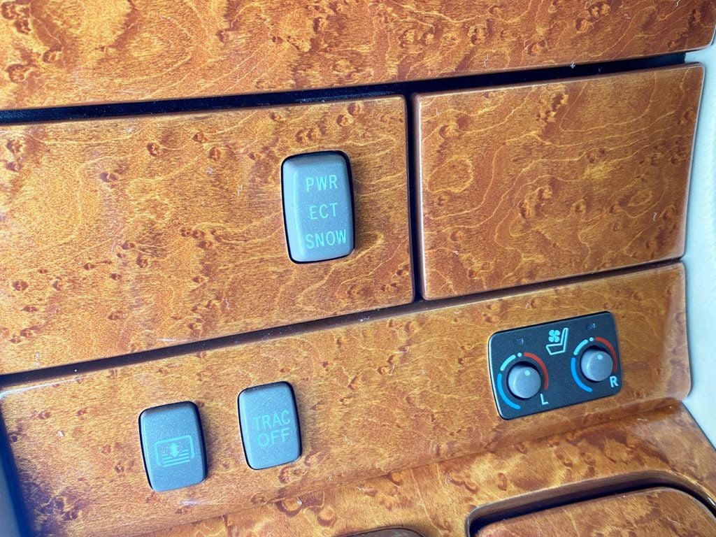 2006 Lexus LS 430 4dr Sedan - 22909741 - 33