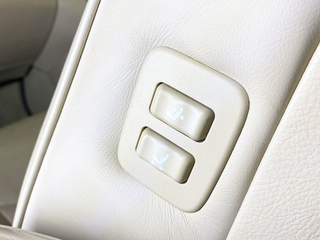 2006 Lexus LS 430 4dr Sedan - 22909741 - 37