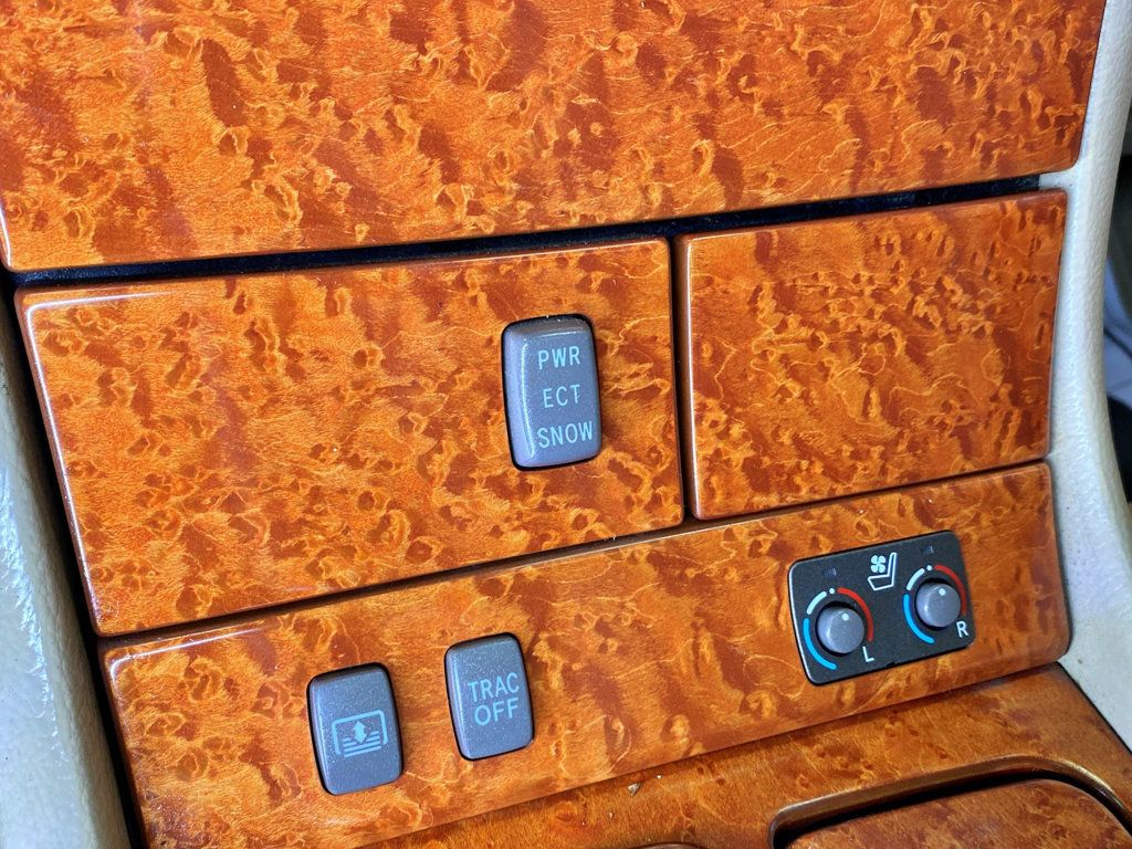 2006 Lexus LS 430 4dr Sedan - 23005371 - 34