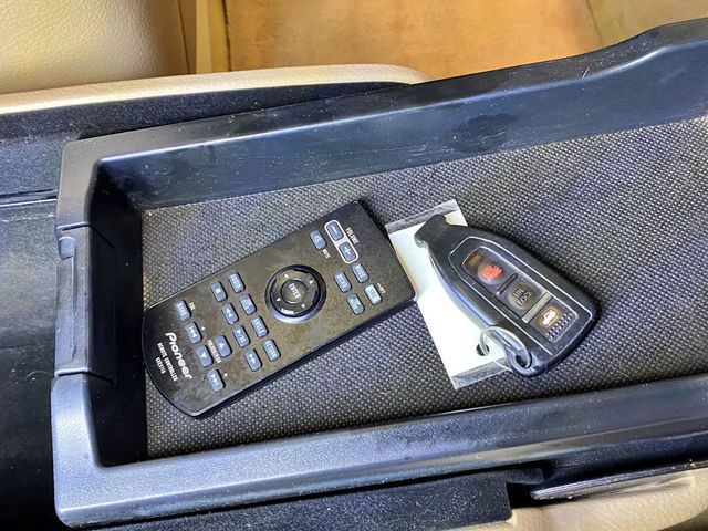 2006 Lexus LS 430 4dr Sedan - 23005371 - 40