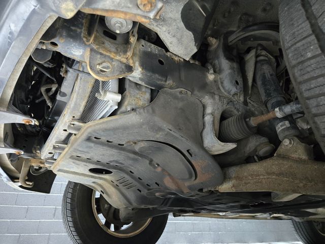2006 Lexus LX 470 4dr SUV - 23035069 - 12