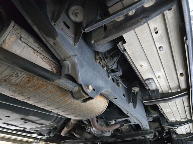 2006 Lexus LX 470 4dr SUV - 23035069 - 32