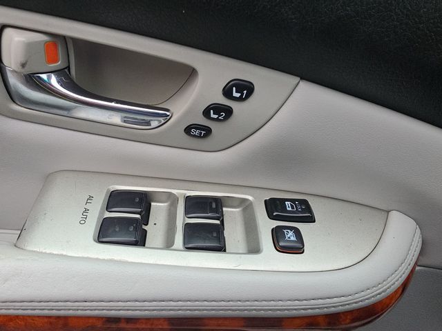 2006 Lexus RX 330 4dr SUV AWD - 23043653 - 17