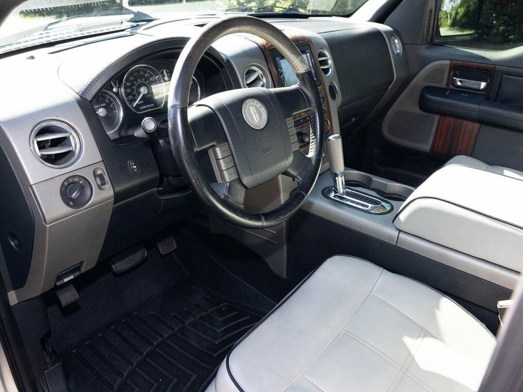 2006 Lincoln Mark LT Rare MARK LT, 4WD, Chrome Package - 22923282 - 20