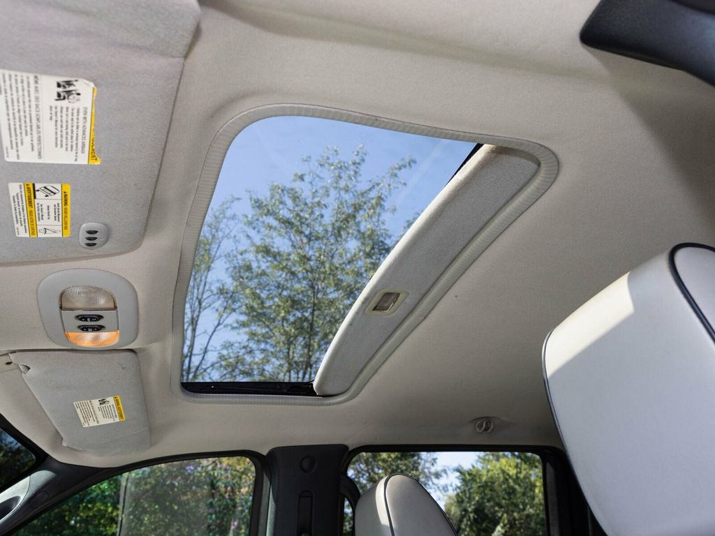 2006 Lincoln Mark LT Rare MARK LT, 4WD, Chrome Package - 22923282 - 35