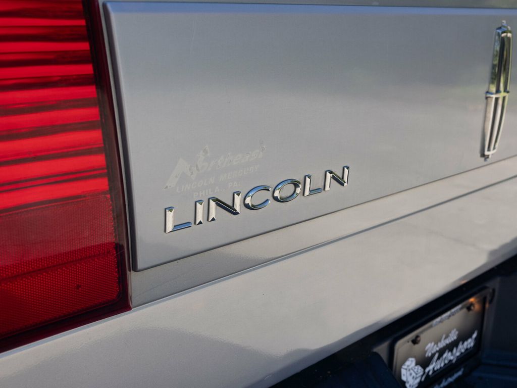 2006 Lincoln Mark LT Rare MARK LT, 4WD, Chrome Package - 22923282 - 46