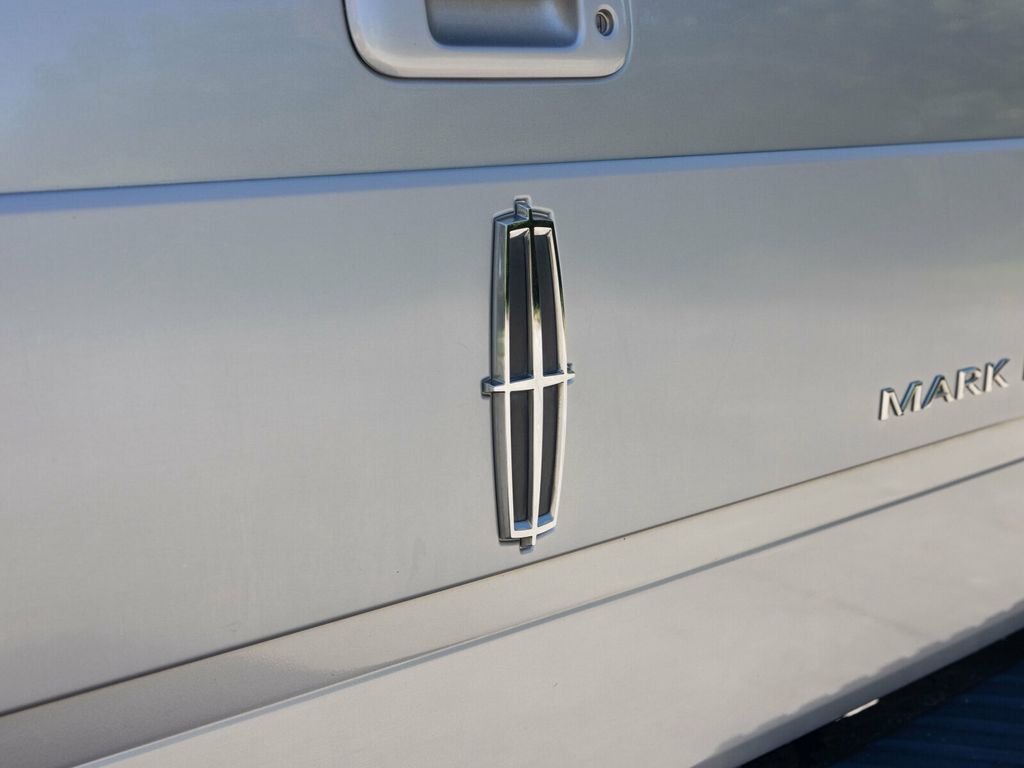 2006 Lincoln Mark LT Rare MARK LT, 4WD, Chrome Package - 22923282 - 47
