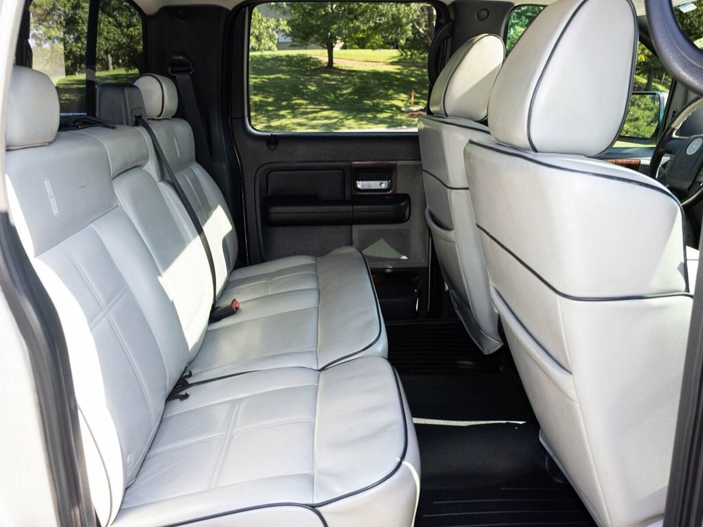 2006 Lincoln Mark LT Rare MARK LT, 4WD, Chrome Package - 22923282 - 51