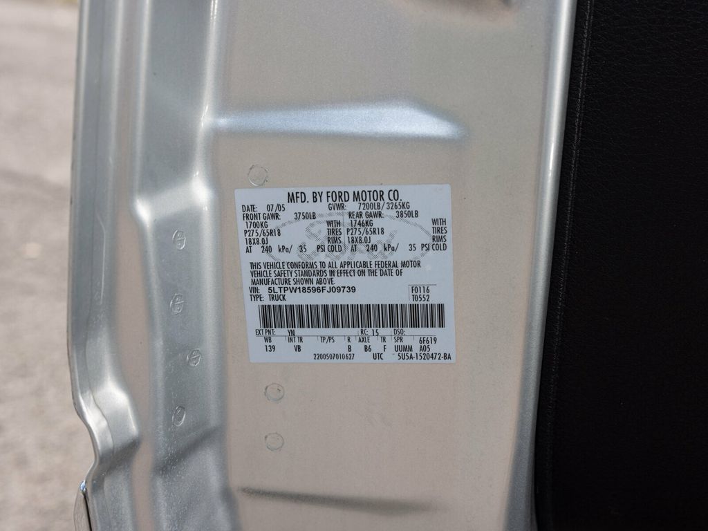 2006 Lincoln Mark LT Rare MARK LT, 4WD, Chrome Package - 22923282 - 67