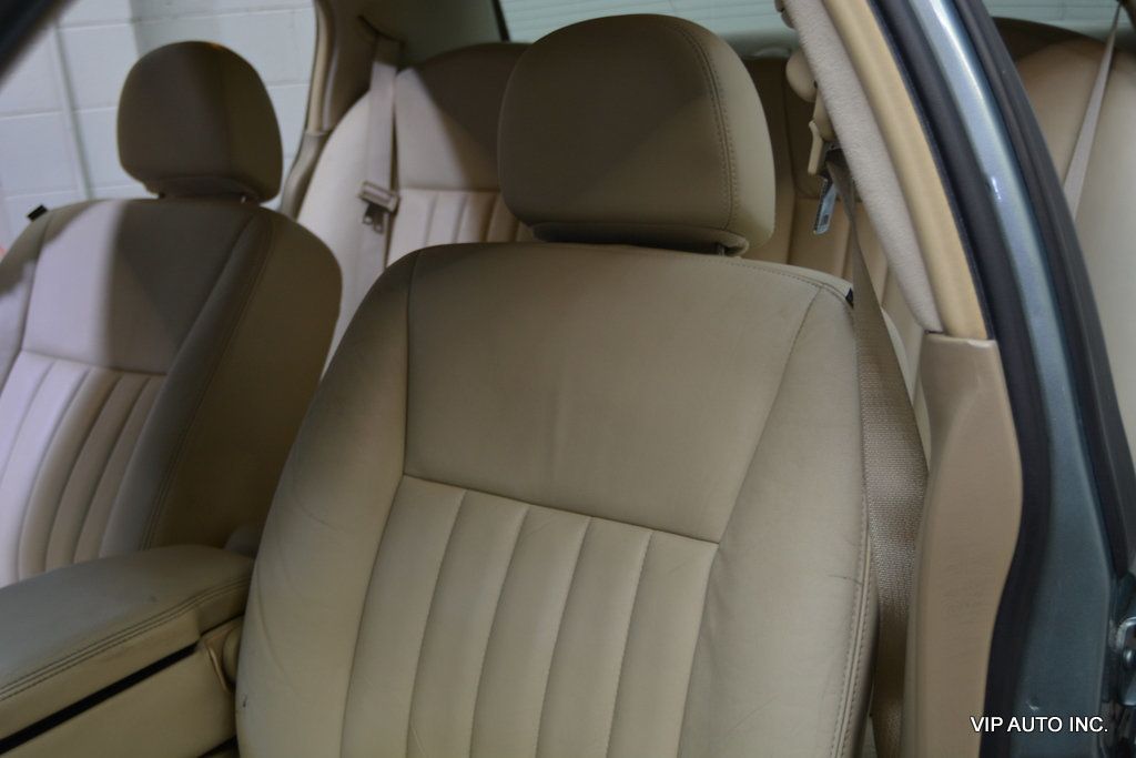 2006 Lincoln Town Car 4dr Sedan Signature - 22966151 - 12