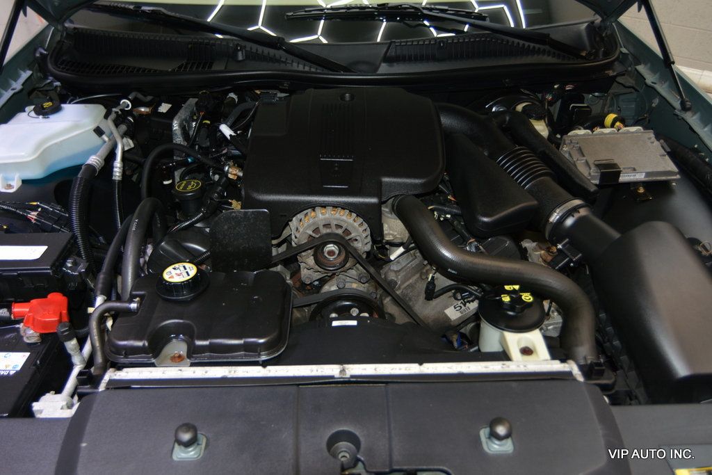 2006 Lincoln Town Car 4dr Sedan Signature - 22966151 - 32