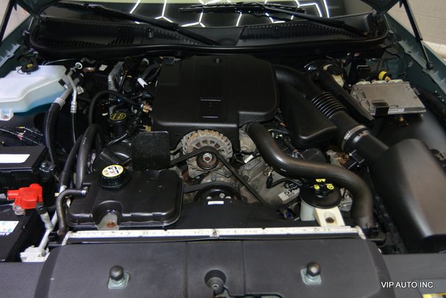 2006 Lincoln Town Car 4dr Sedan Signature - 22966151 - 32