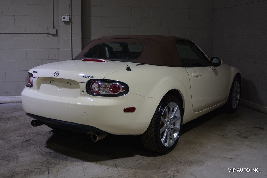 2006 Mazda MX-5 Miata 2dr Convertible 3rd Generation Limited - 22921310 - 3