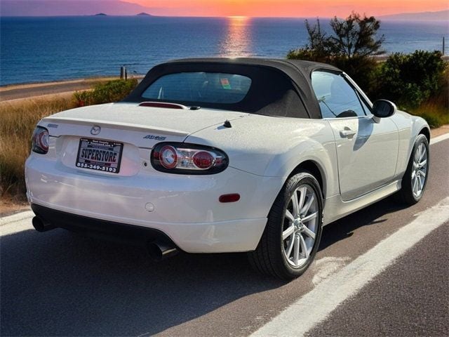 2006 Mazda MX-5 Miata 2dr Convertible Grand Touring Automatic - 22751363 - 6