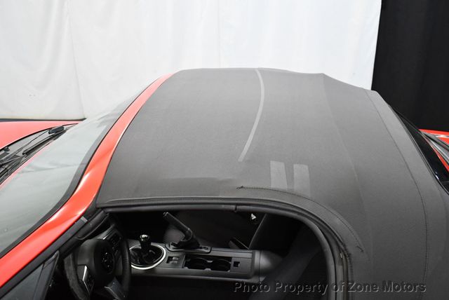 2006 Mazda MX-5 Miata 2dr Convertible Sport Manual - 22844775 - 29