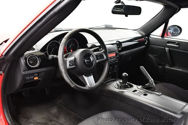 2006 Mazda MX-5 Miata 2dr Convertible Sport Manual - 22844775 - 5