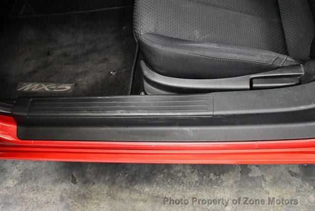 2006 Mazda MX-5 Miata 2dr Convertible Sport Manual - 22844775 - 8