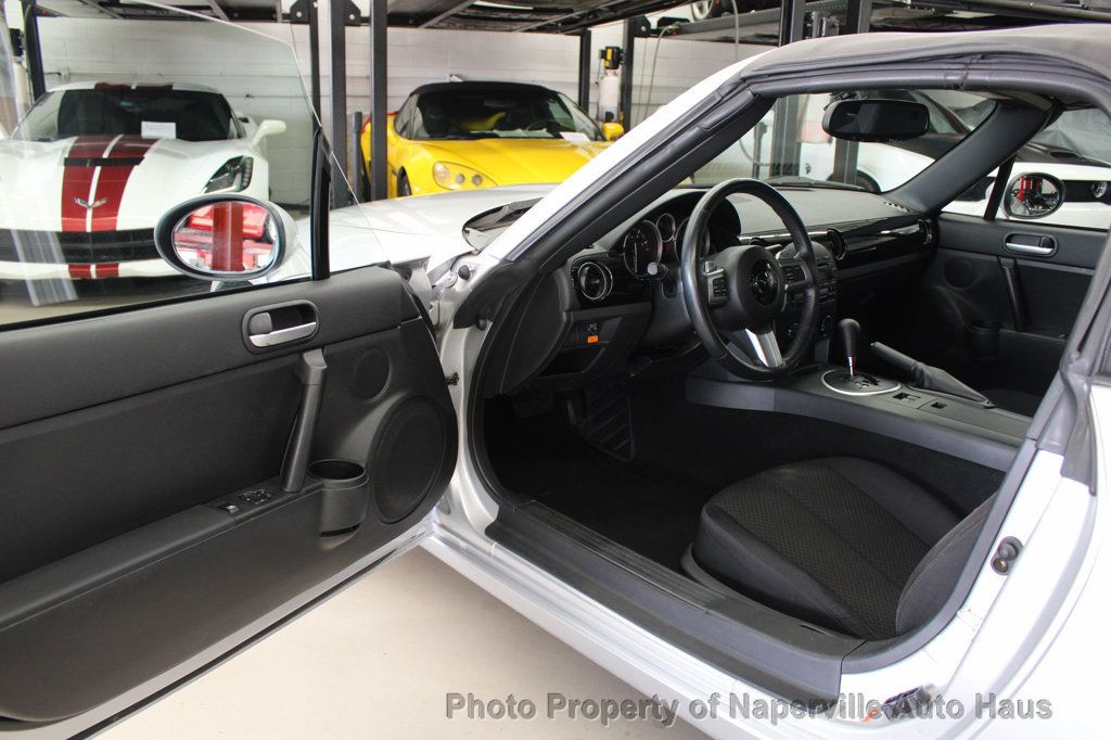 2006 Mazda MX-5 Miata Miata Touring photo 11