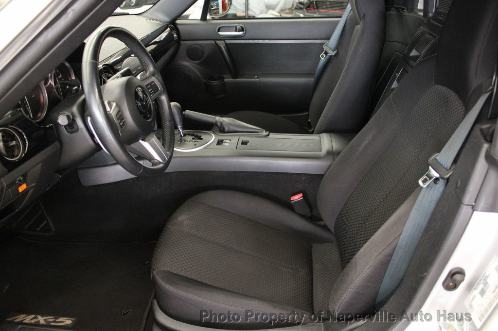 2006 Mazda MX-5 Miata Miata Touring photo 13