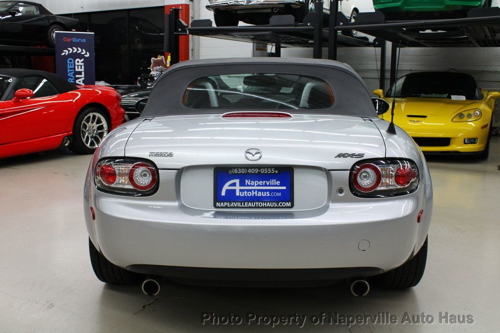 2006 Mazda MX-5 Miata Miata Touring photo 45