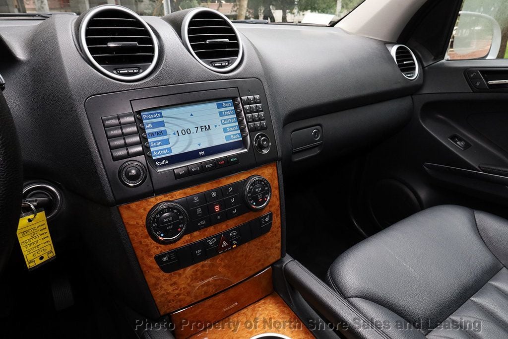 2006 Mercedes Benz ML 350 4MATIC photo 25