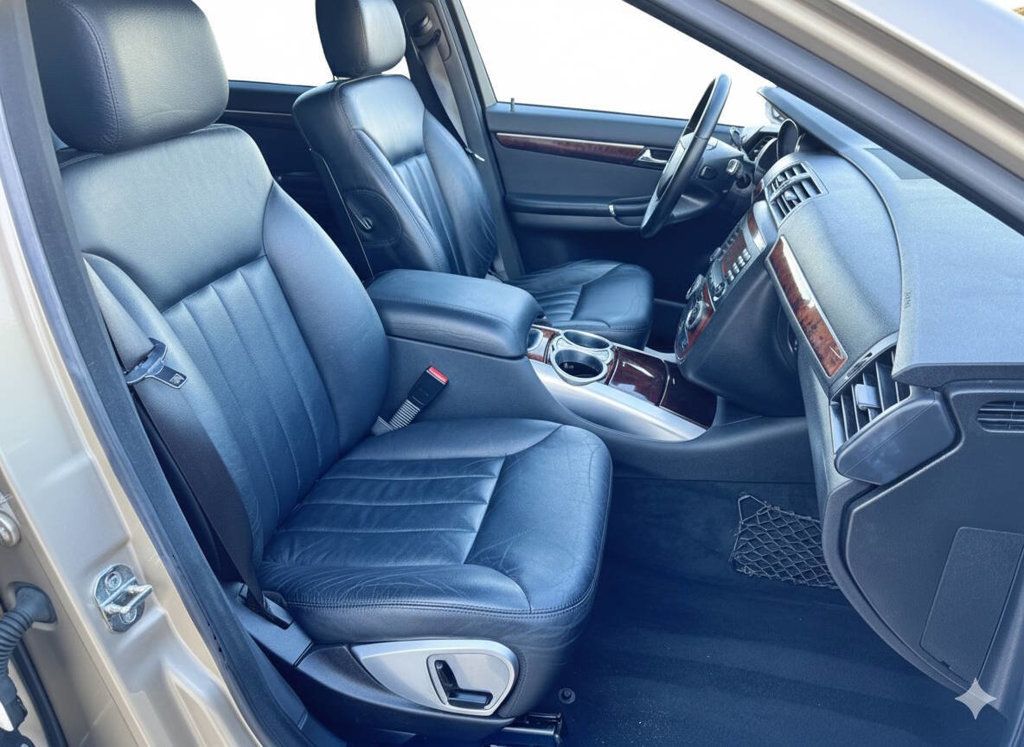 2006 Mercedes-Benz R-Class R 350 AWD 4MATIC 4dr Wagon - 22962410 - 15