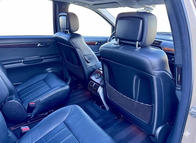 2006 Mercedes-Benz R-Class R 350 AWD 4MATIC 4dr Wagon - 22962410 - 16