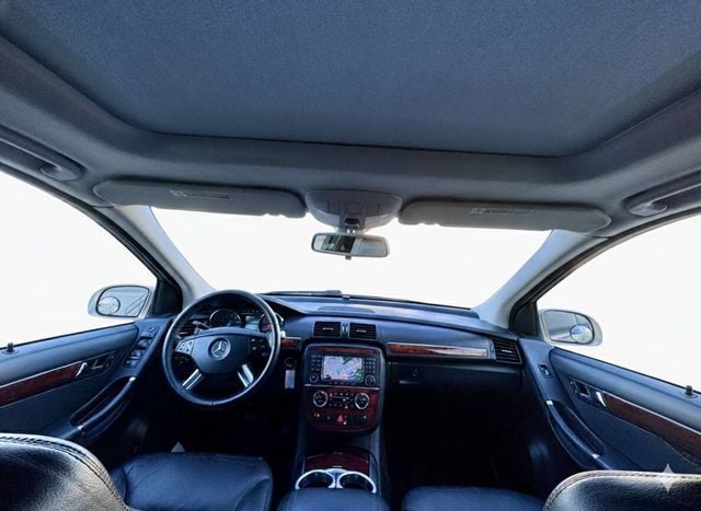 2006 Mercedes-Benz R-Class R 350 AWD 4MATIC 4dr Wagon - 22962410 - 19